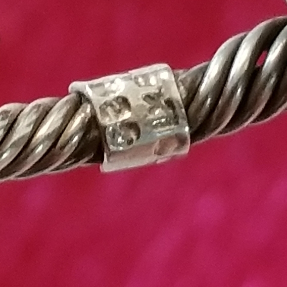 Beautiful Bali Design Sterling Silver Cable Bracelet with Purple Stone End Caps - Picture 10 of 10